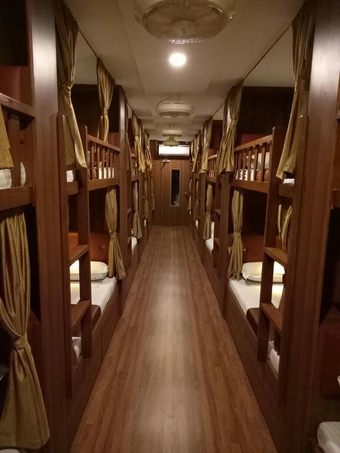 מומביי Classic Dormitory מראה חיצוני תמונה